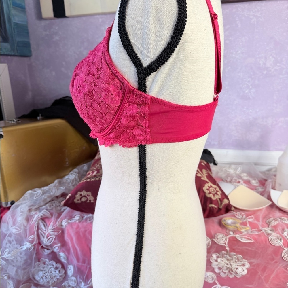 Push-Up Victoria's Secret Lace Front Closure Bra Duo - Black and Red - Picture 6 of 15